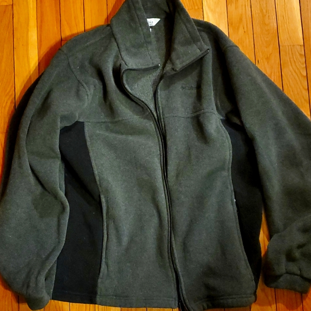 Columbia lightweight fleece jacket